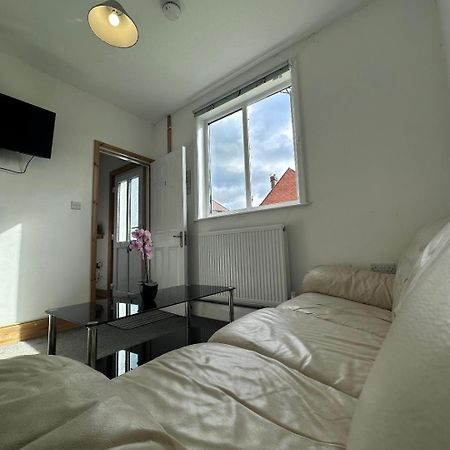 Browning House Bedrooms I Long Or Short Stay I Special Rate Available Дерби Экстерьер фото